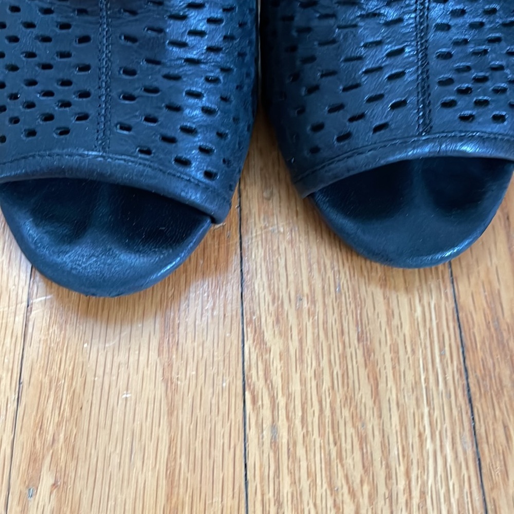 Lucky Brand Rozina Cutout Wedge Sandal - Picture 5 of 10